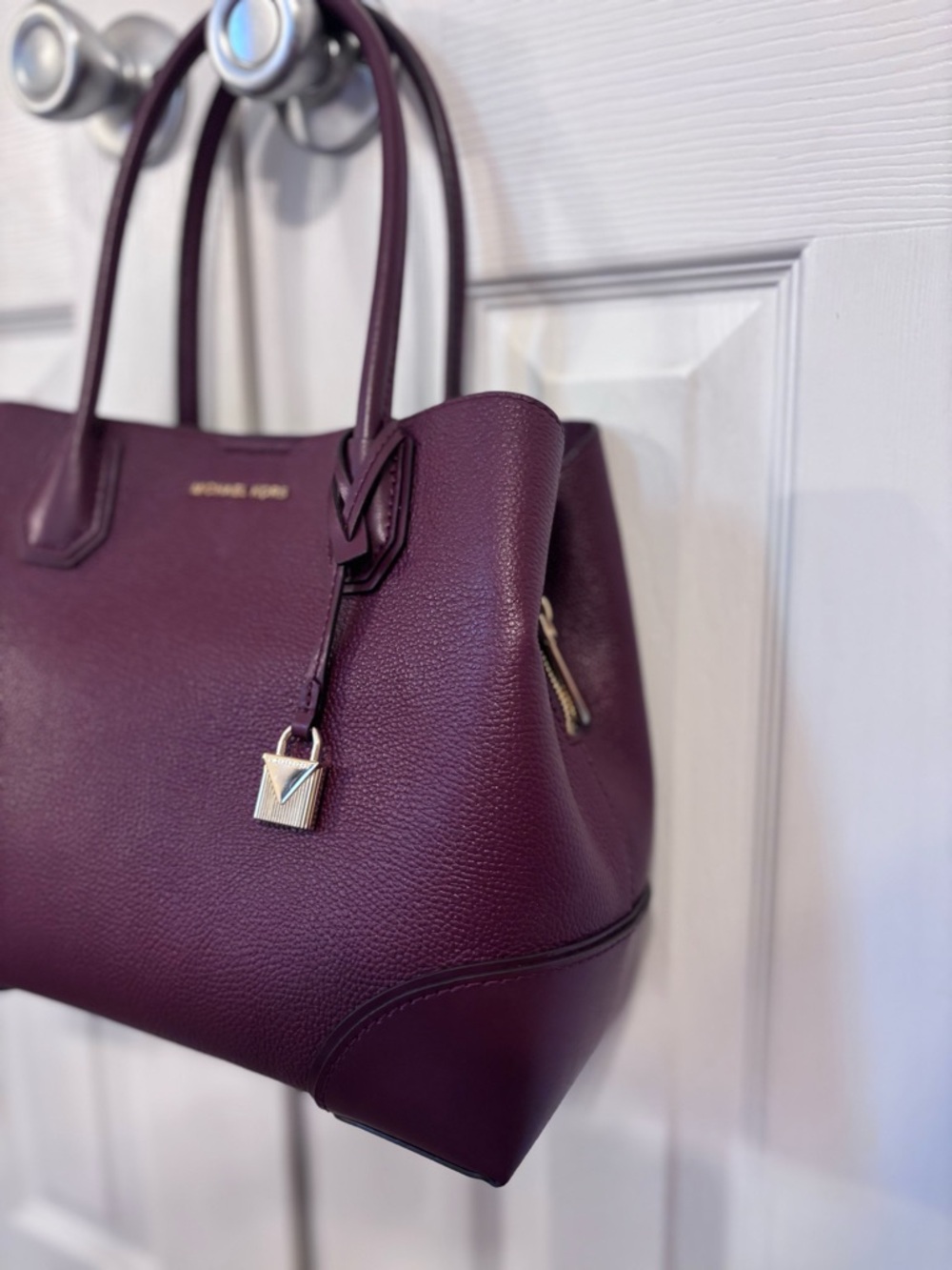 Michael Kors Satchel Handbag - Picture 9 of 16